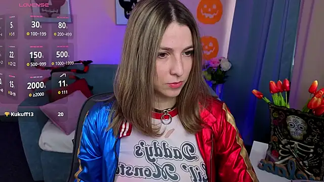 Snapshot of evafolver chatting on October 31, 2025, 9:43 am evafolver online show from October 31, 2025, 9:43 am