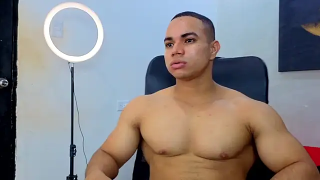 Snapshot of DylanGuss chatting on September 28, 2025, 11:48 am DylanGuss online show from September 28, 2025, 11:48 am