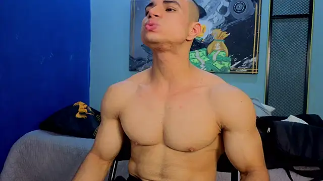 Snapshot of DylanGuss chatting on November 2, 2025, 8:11 pm DylanGuss online show from November 2, 2025, 8:11 pm