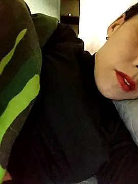 Sinejdk3 online show from December 18, 2025, 11:33 pm