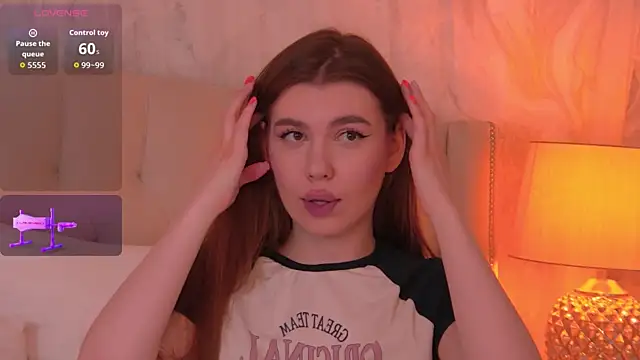 Snapshot of AshleyEvance chatting on July 19, 2026, 6:39 am AshleyEvance online show from July 19, 2026, 6:39 am