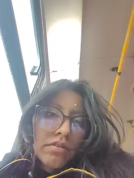 VioletxBloom online show from December 4, 2025, 11:19 am