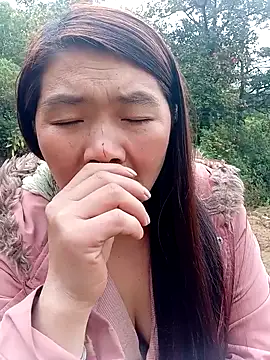 quynhkoolbae online show from December 5, 2025, 1:25 am