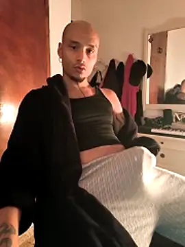 IskanderDemian online show from March 15, 2026, 6:25 pm