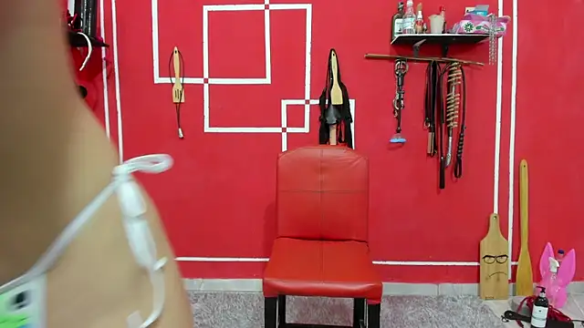 Snapshot of BDSM_Playroom_Tania chatting on March 11, 2026, 8:37 pm BDSM Playroom Tania online show from March 11, 2026, 8:37 pm