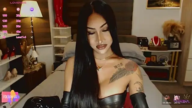 Snapshot of SeductiveVictoria chatting on June 29, 2026, 10:37 am SeductiveVictoria online show from June 29, 2026, 10:37 am