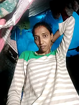 Snapshot of Pinki_thakur_1 chatting on September 19, 2025, 12:34 am Pinki thakur 1 online show from September 19, 2025, 12:34 am