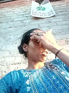 Snapshot of Pinki_thakur_1 chatting on October 14, 2025, 10:27 am Pinki thakur 1 online show from October 14, 2025, 10:27 am