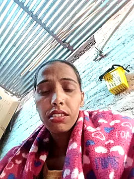 Snapshot of Pinki_thakur_1 chatting on October 28, 2025, 7:12 am Pinki thakur 1 online show from October 28, 2025, 7:12 am