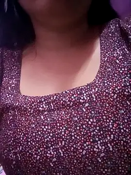 TINASONI online show from October 7, 2025, 3:20 pm