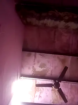 TINASONI online show from October 16, 2025, 2:34 am