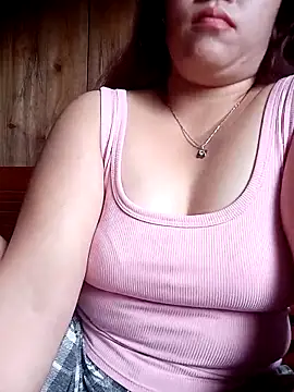 miumiu 00 online show from September 15, 2025, 2:44 am