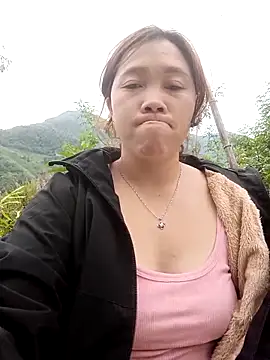 miumiu 00 online show from October 22, 2025, 2:12 am