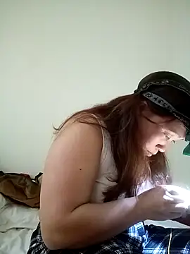 miumiu 00 online show from December 22, 2025, 12:24 pm