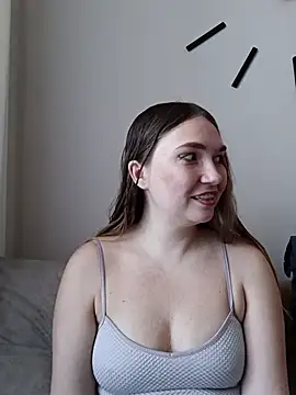 KisaVixen online show from March 7, 2026, 1:08 pm