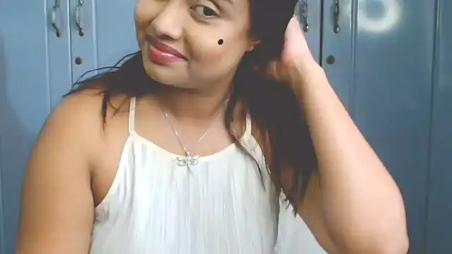 Indian GlowingMiax online show from September 10, 2025, 6:13 am