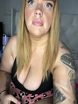 MysteriousMylaX online show from December 20, 2025, 6:15 pm