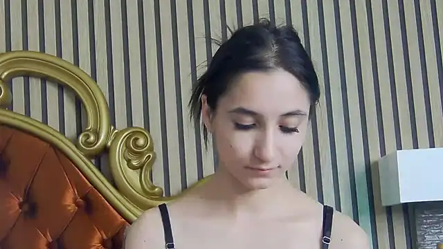 CarolinaBlair online show from June 16, 2026, 2:58 am