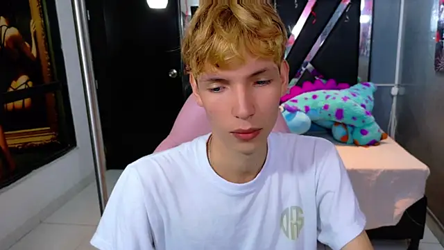 Snapshot of park_jimin1 chatting on September 25, 2025, 12:09 pm park jimin1 online show from September 25, 2025, 12:09 pm