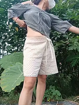 linda bae00 online show from June 16, 2026, 11:35 am