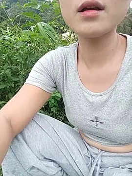 linda bae00 online show from July 3, 2026, 11:55 pm