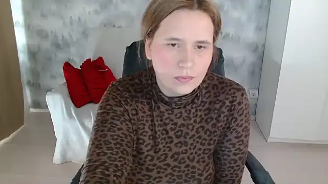 Snapshot of AdelinaLawson chatting on April 17, 2026, 8:50 am AdelinaLawson online show from April 17, 2026, 8:50 am