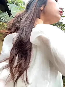 Snapshot of beobeo_2xx chatting on October 20, 2025, 7:20 am beobeo 2xx online show from October 20, 2025, 7:20 am