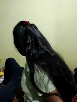 Snapshot of Desi_masti69 chatting on September 8, 2025, 5:01 pm Desi masti69 online show from September 8, 2025, 5:01 pm