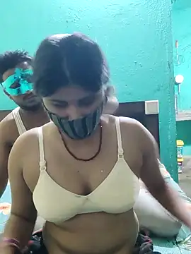 Snapshot of Desi_masti69 chatting on October 7, 2025, 4:15 pm Desi masti69 online show from October 7, 2025, 4:15 pm