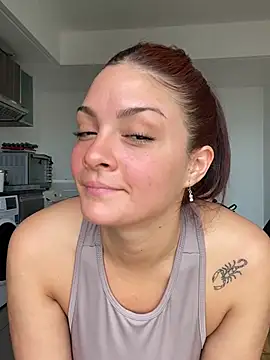 Snapshot of Danielaeliana chatting on July 25, 2026, 3:20 pm Danielaeliana online show from July 25, 2026, 3:20 pm