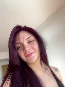 Snapshot of Danielaeliana chatting on July 29, 2026, 4:27 pm Danielaeliana online show from July 29, 2026, 4:27 pm