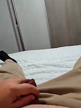 Snapshot of t-dog26 chatting on February 7, 2026, 5:44 am t-dog26 online show from February 7, 2026, 5:44 am