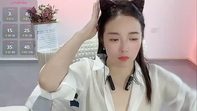 Xiali-166 online show from October 2, 2025, 10:00 am