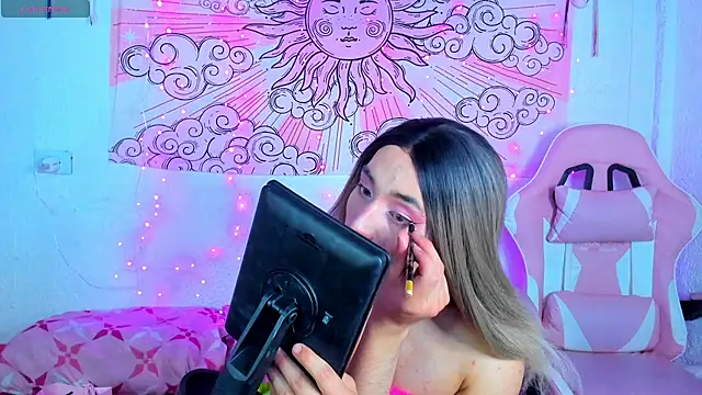 brihanna cooper online show from June 21, 2026, 4:04 am