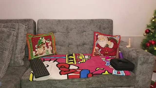 Snapshot of adahira08 chatting on December 17, 2025, 3:23 am adahira08 online show from December 17, 2025, 3:23 am