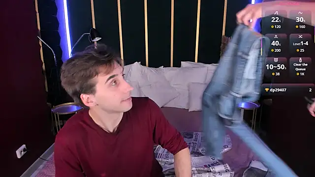 Snapshot of LawrenceMiles chatting on October 28, 2025, 8:33 pm LawrenceMiles online show from October 28, 2025, 8:33 pm