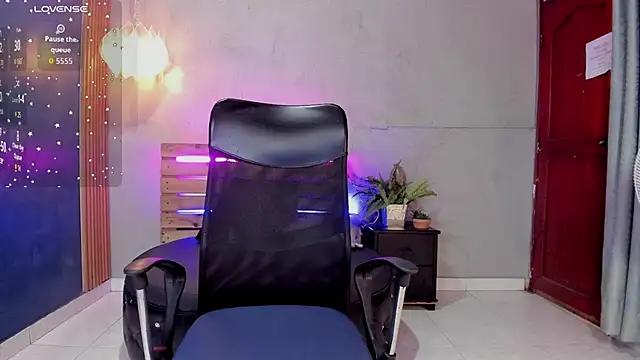 Snapshot of Daiisy_kiss chatting on November 20, 2025, 7:24 pm Daiisy kiss online show from November 20, 2025, 7:24 pm