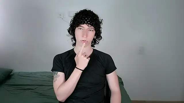 v3niceb1tch online show from March 8, 2026, 6:55 pm