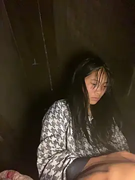 Snapshot of EmLy02 chatting on September 9, 2025, 11:26 pm EmLy02 online show from September 9, 2025, 11:26 pm