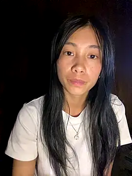 Snapshot of EmLy02 chatting on October 13, 2025, 1:00 pm EmLy02 online show from October 13, 2025, 1:00 pm