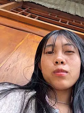 EmLy02 online show from February 15, 2026, 3:14 am