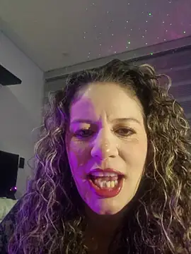 Snapshot of Nina_vallon chatting on July 14, 2026, 10:43 am Nina vallon online show from July 14, 2026, 10:43 am