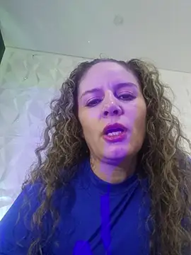 Snapshot of Nina_vallon chatting on July 28, 2026, 2:13 pm Nina vallon online show from July 28, 2026, 2:13 pm