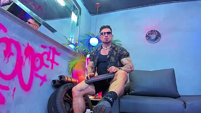 dennis cox1 online show from September 9, 2025, 10:20 pm