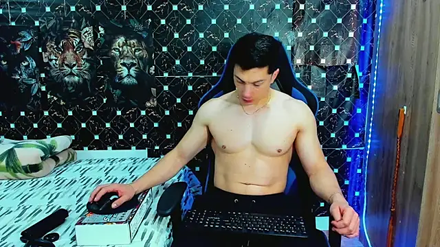 Snapshot of javiersexymann chatting on June 9, 2026, 7:03 pm javiersexymann online show from June 9, 2026, 7:03 pm