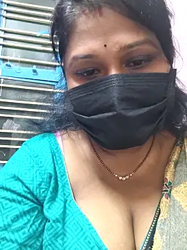 chaitara-reddy online show from April 28, 2026, 2:11 pm