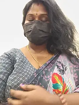 Snapshot of chaitara-reddy chatting on May 16, 2026, 6:21 am chaitara-reddy online show from May 16, 2026, 6:21 am