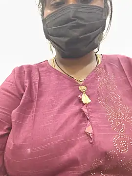 Snapshot of chaitara-reddy chatting on June 18, 2026, 9:58 am chaitara-reddy online show from June 18, 2026, 9:58 am