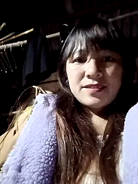 Mini3333 online show from December 15, 2025, 12:42 pm