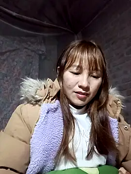 Mini3333 online show from January 12, 2026, 2:44 pm